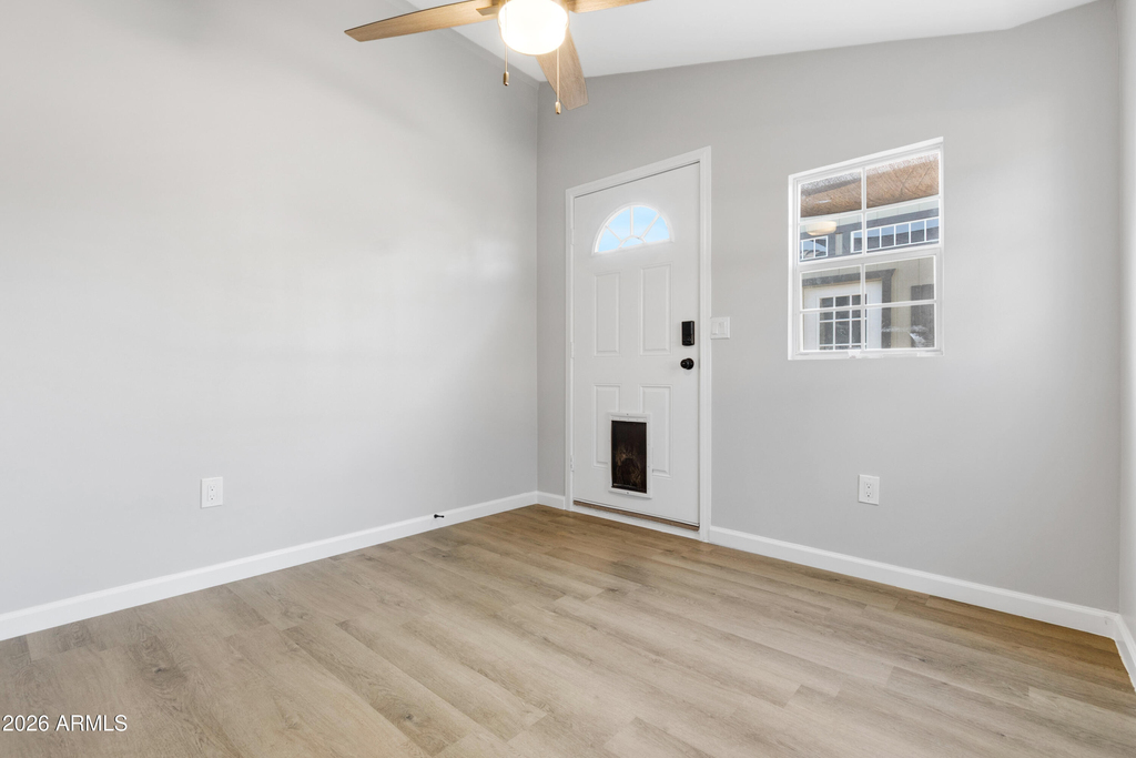 24194 W Whyman Avenue - Photo 16