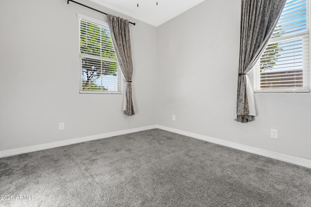 24194 W Whyman Avenue - Photo 18