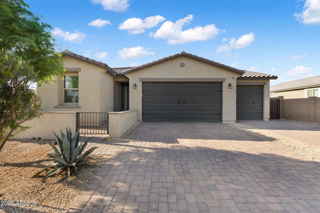 24194 W Whyman Avenue - Photo 4