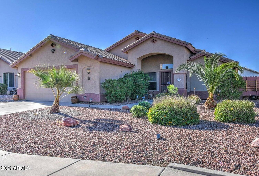 537 E Appaloosa Road - Photo 0