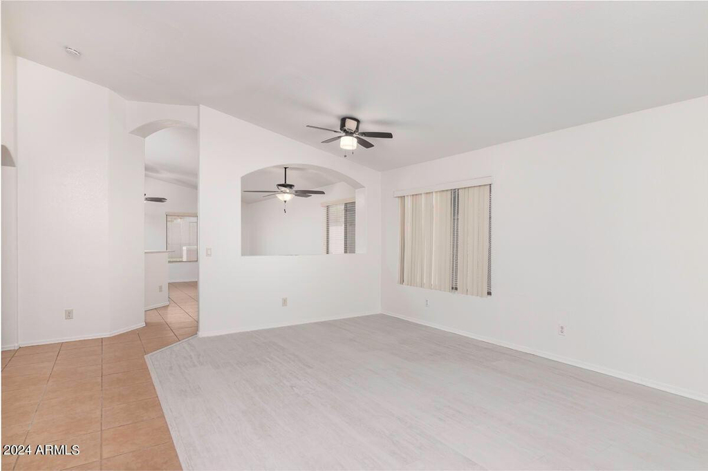 537 E Appaloosa Road - Photo 2