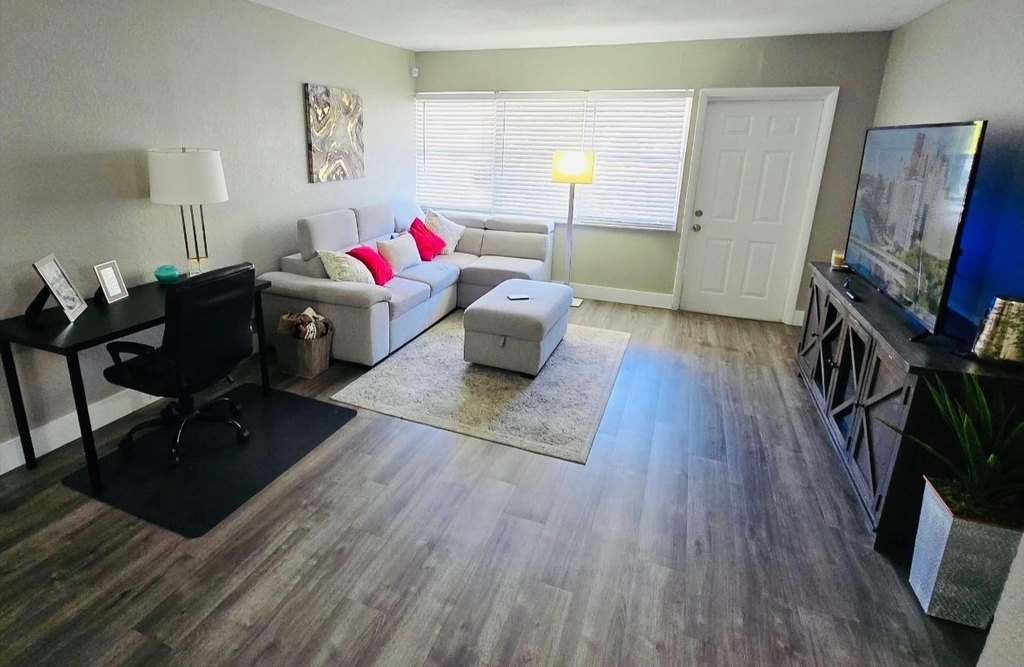 401 Golden Isles Drive - Photo 19
