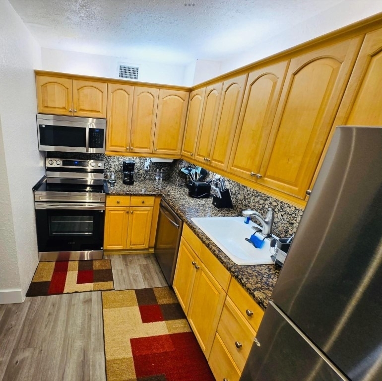 401 Golden Isles Drive - Photo 23