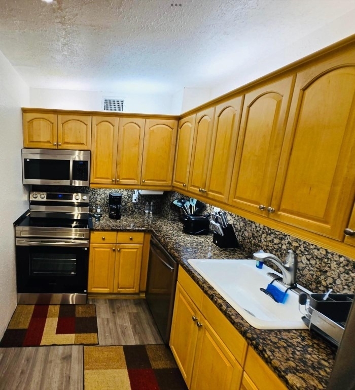 401 Golden Isles Drive - Photo 24