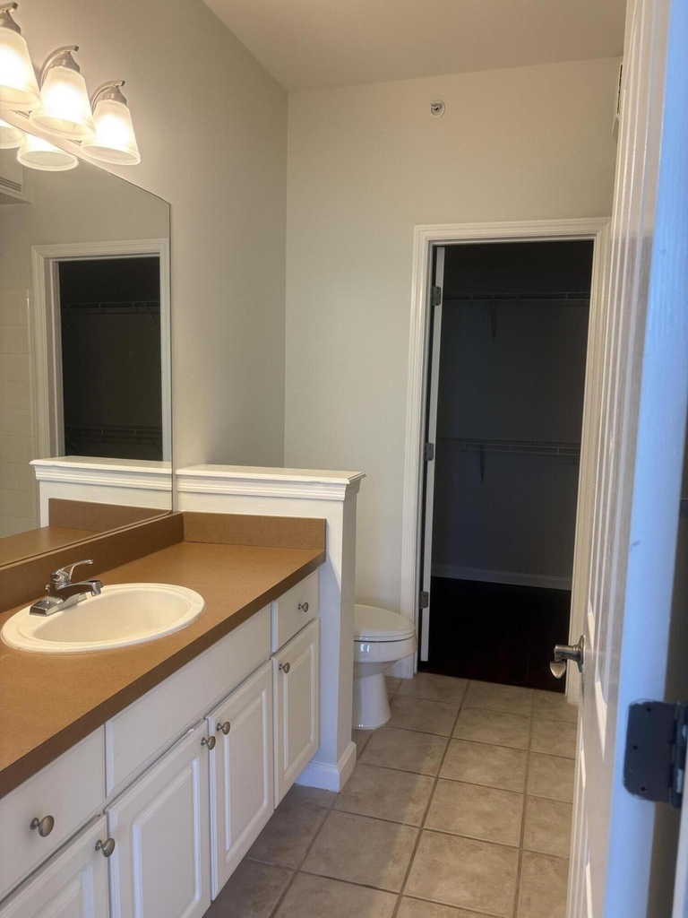 2044 Alta Meadows Lane - Photo 11