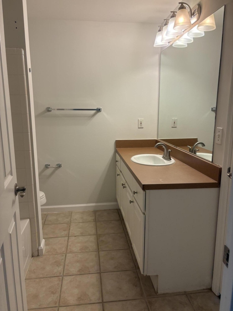 2044 Alta Meadows Lane - Photo 9