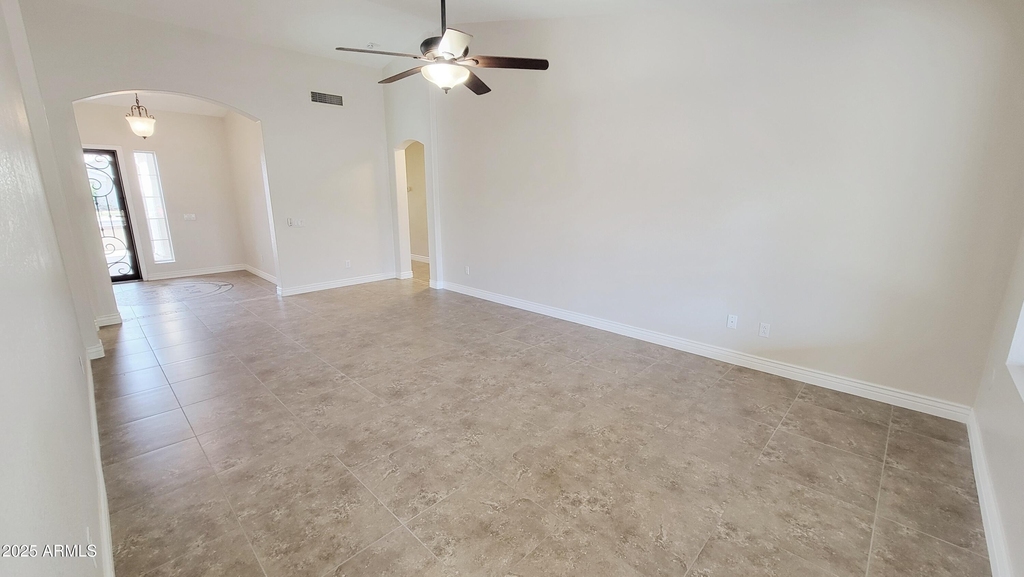 6041 E Preston Street - Photo 0