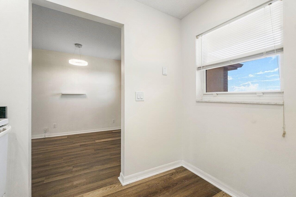 2615 Ne 1st Court - Photo 7