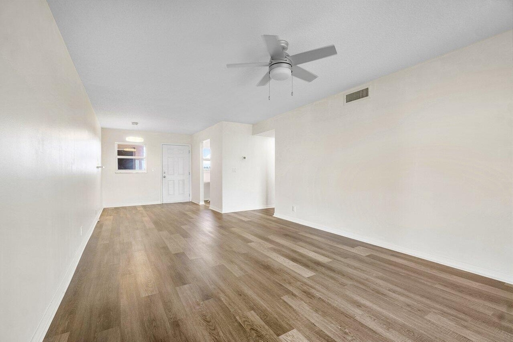 2615 Ne 1st Court - Photo 9