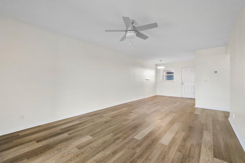 2615 Ne 1st Court - Photo 8