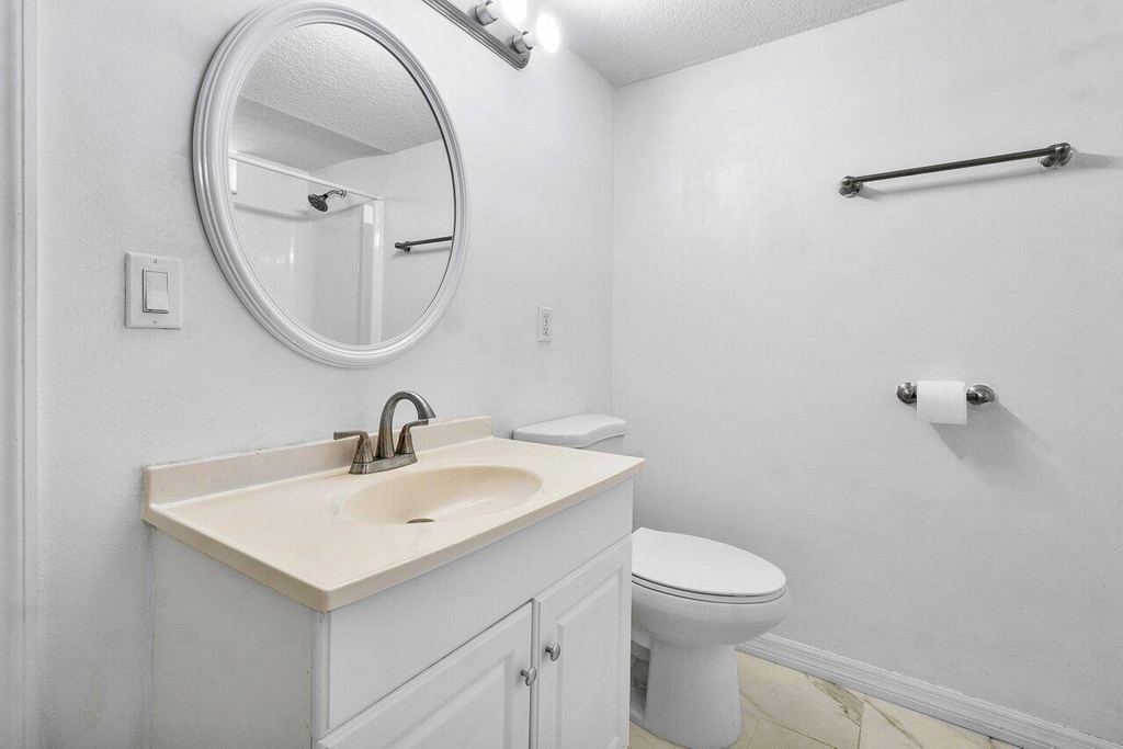 2615 Ne 1st Court - Photo 16