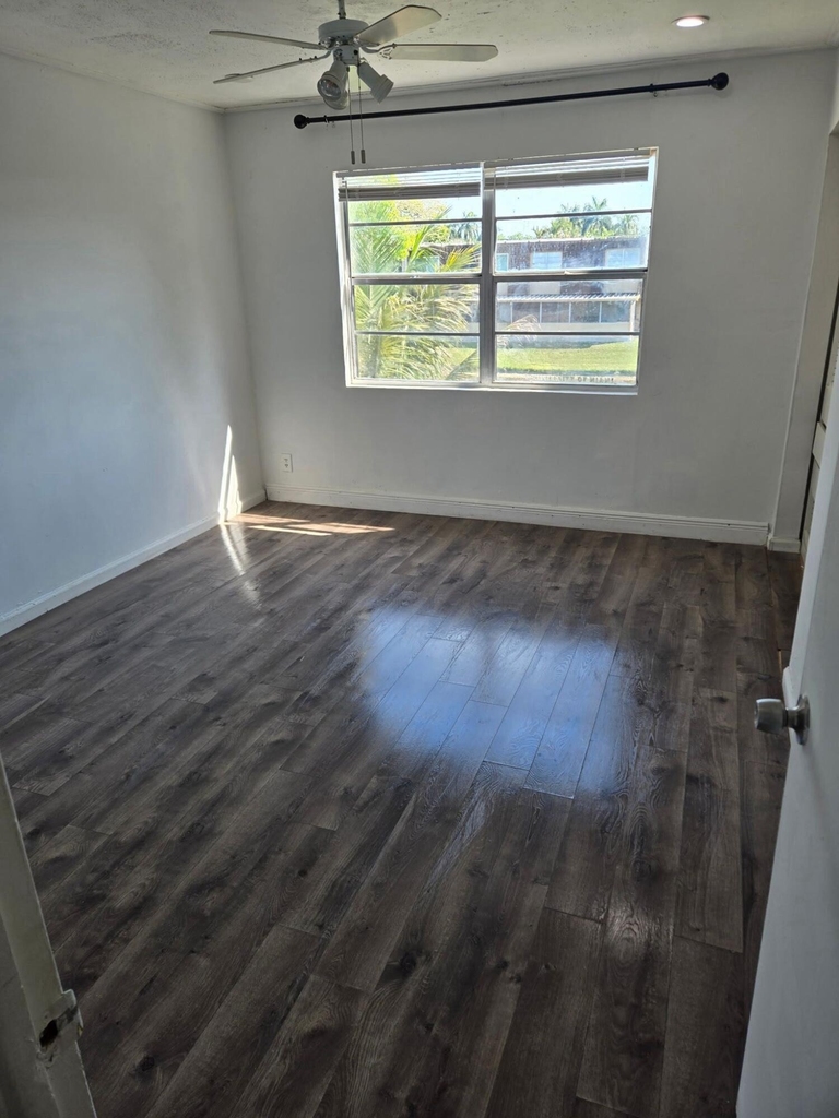 3581 Nw 95th Terrace - Photo 2