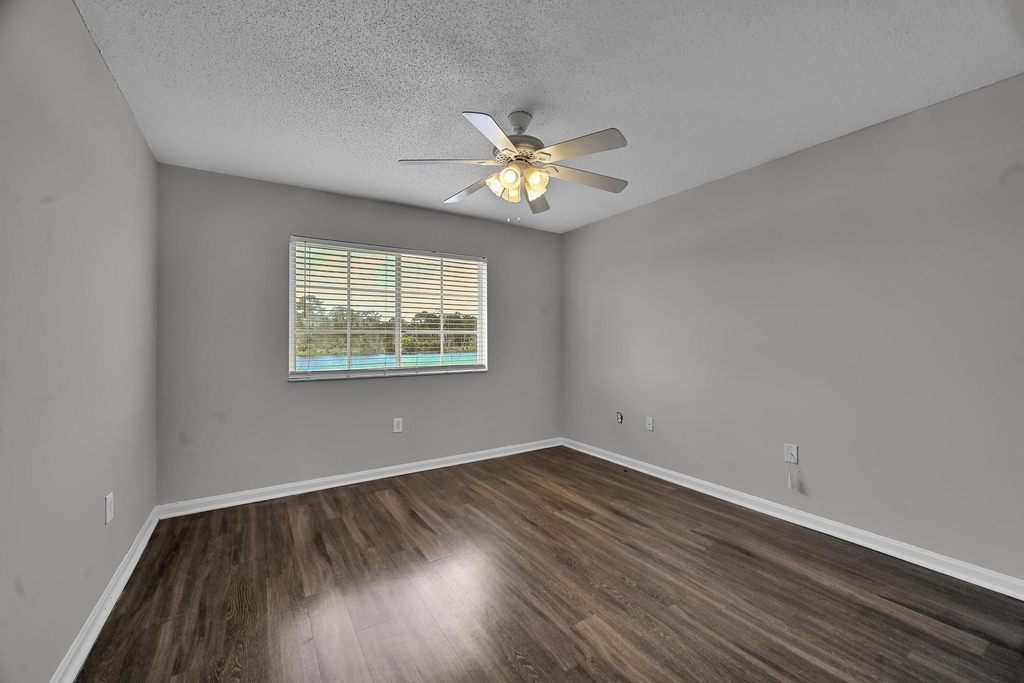 3638 Nw Mediterranean Lane - Photo 26