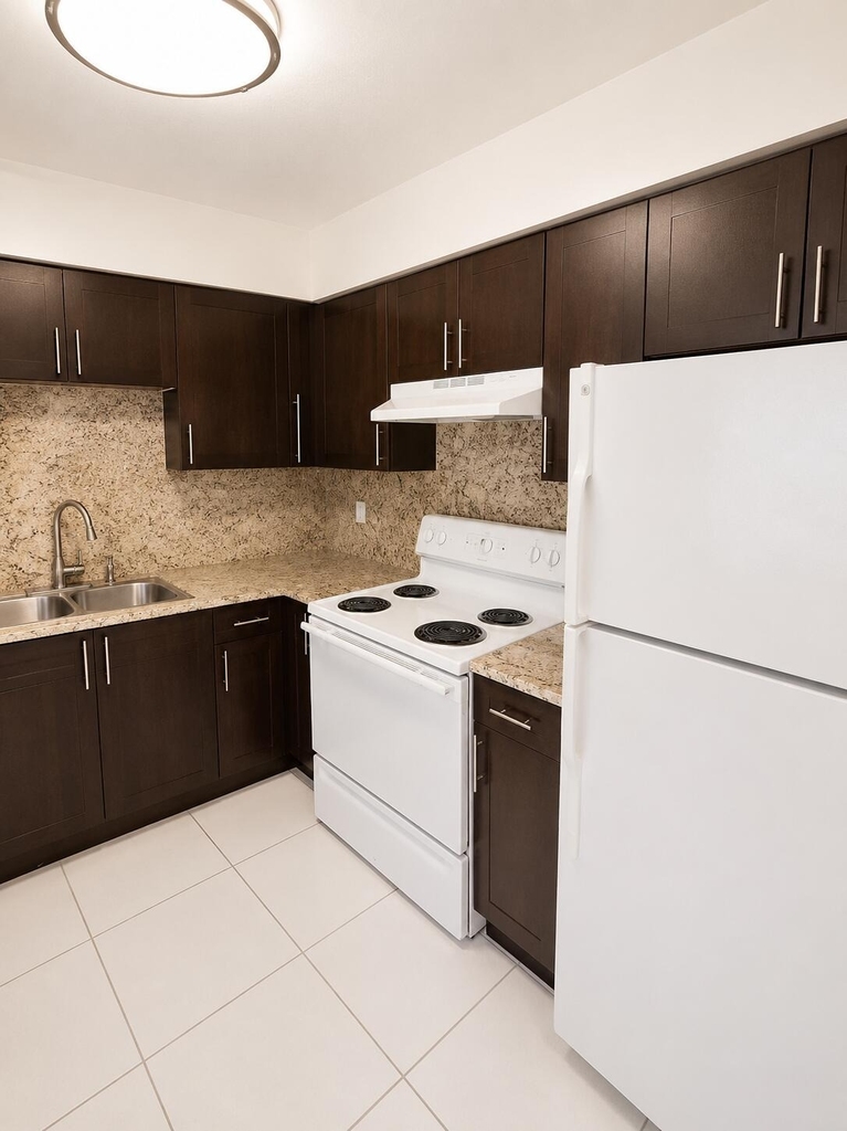 3609 Polk Street - Photo 10