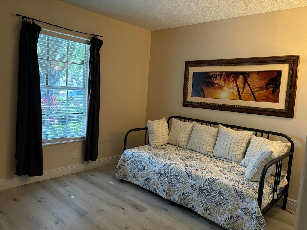 147 Nw 10th Avenue - Photo 24