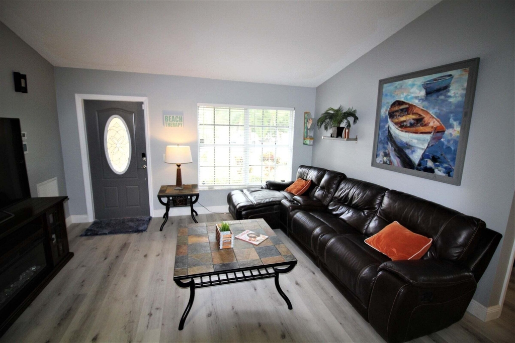 147 Nw 10th Avenue - Photo 7