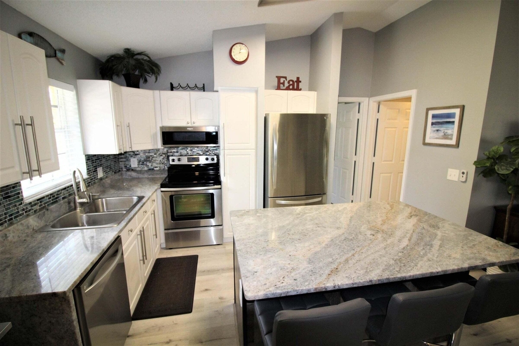 147 Nw 10th Avenue - Photo 15