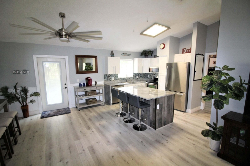 147 Nw 10th Avenue - Photo 12