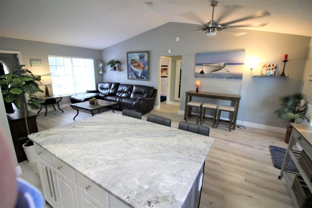 147 Nw 10th Avenue - Photo 10