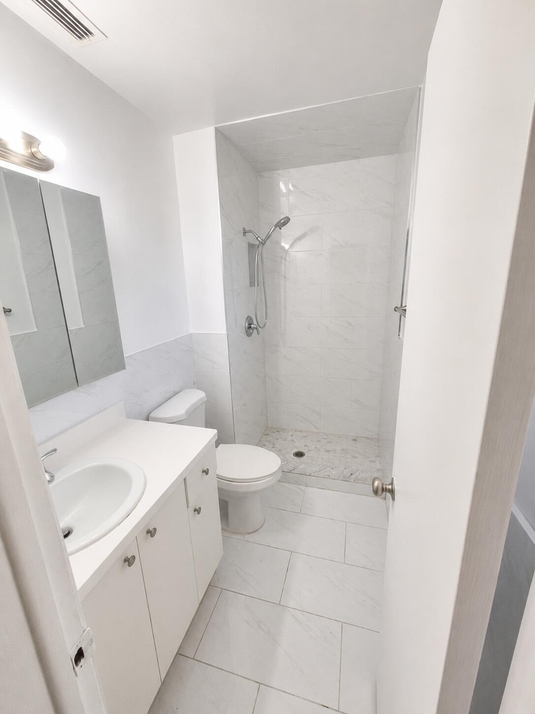 3615 Polk Street - Photo 9