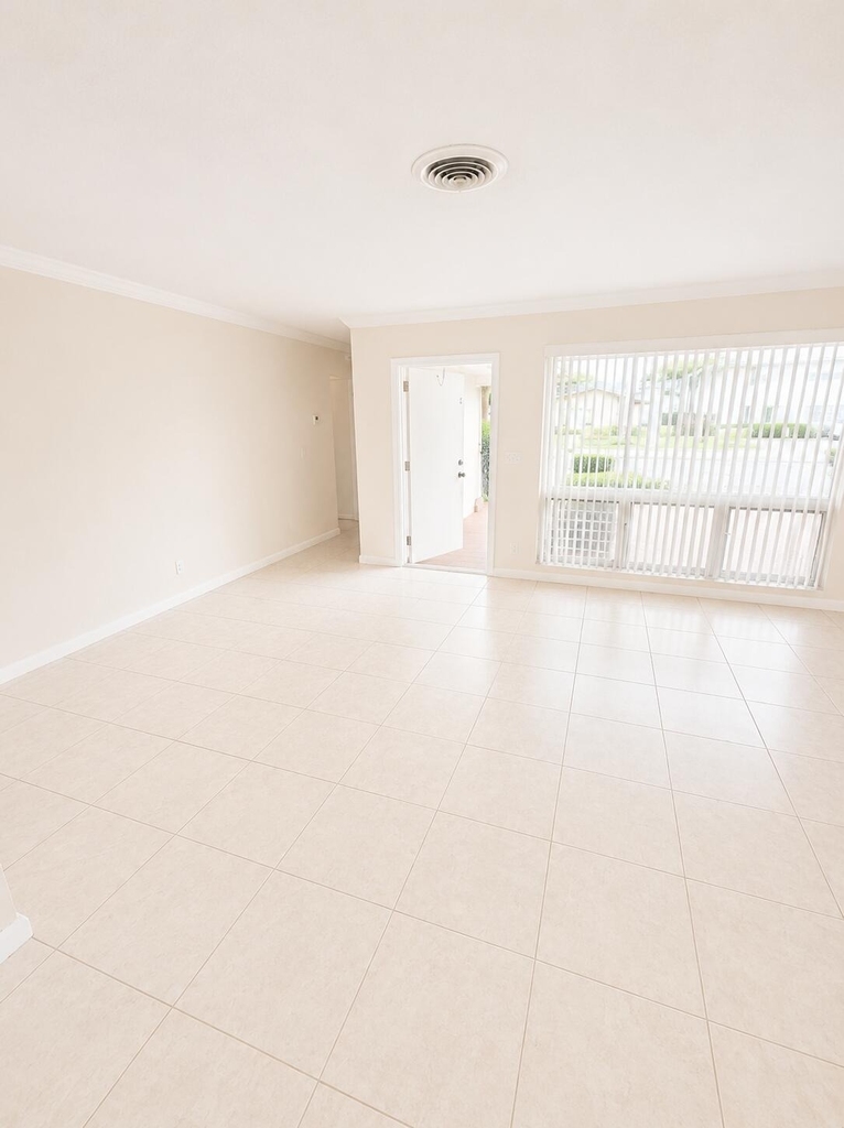 3615 Polk Street - Photo 8