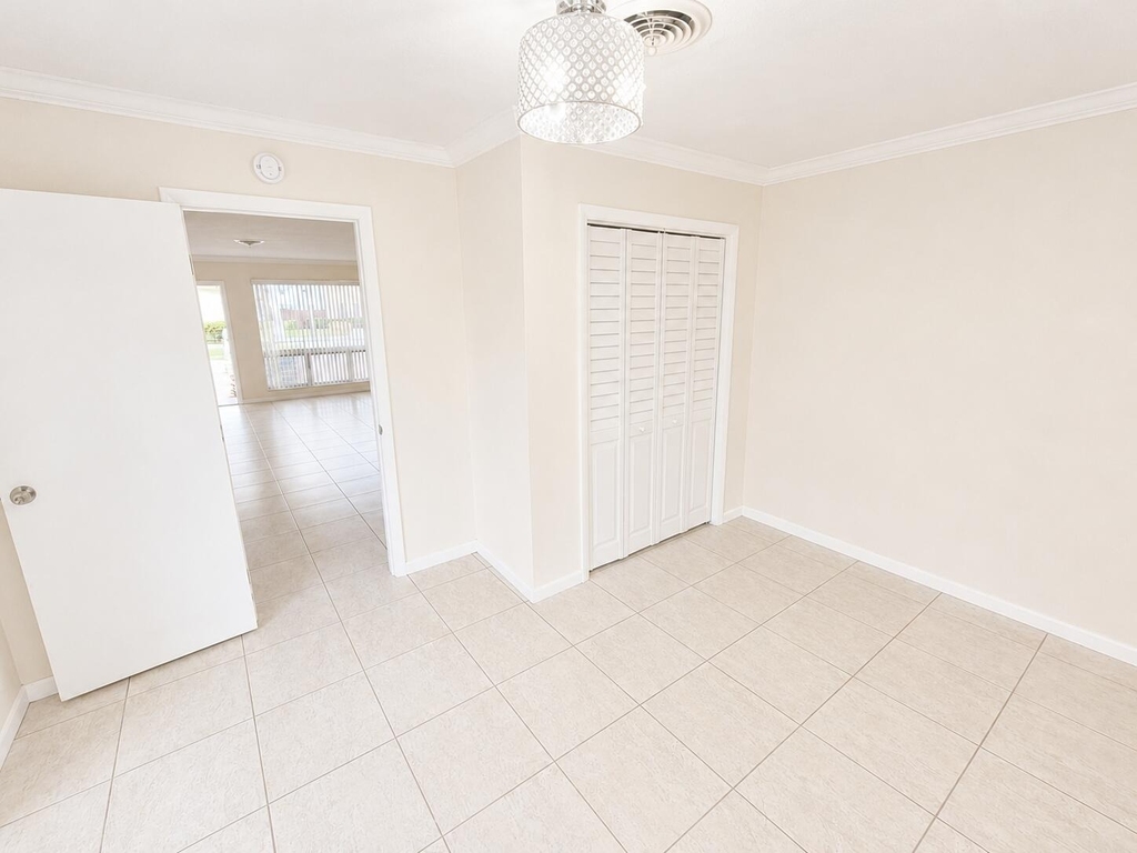3615 Polk Street - Photo 6