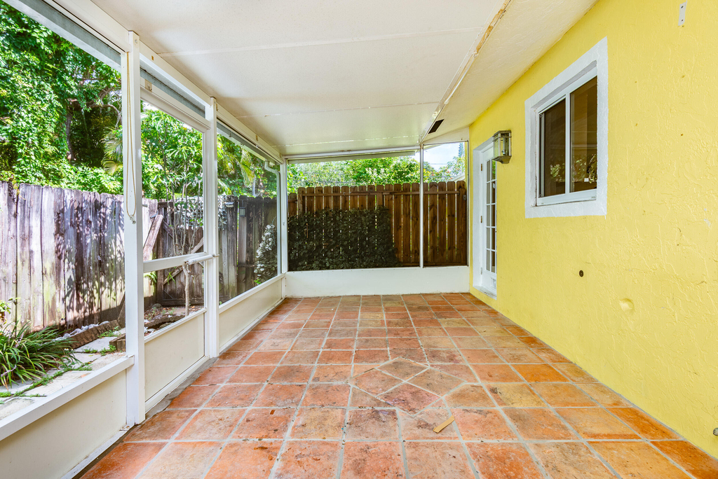 2501 Taylor Street - Photo 19