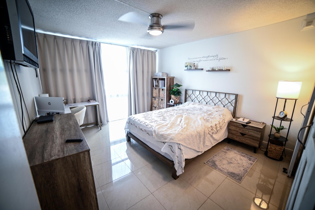 2701 N Ocean Boulevard - Photo 18