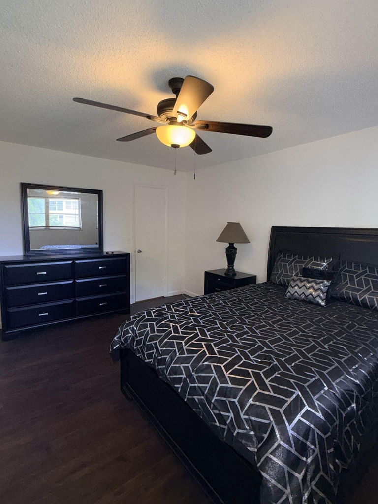 2601 Ne 3rd Court - Photo 16