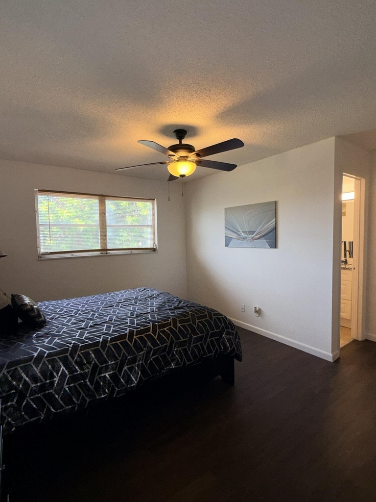 2601 Ne 3rd Court - Photo 17