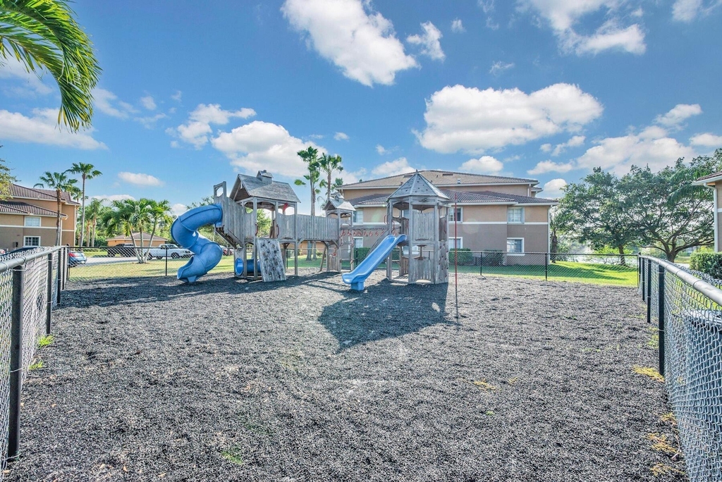 3702 Nw Mediterranean Lane - Photo 9