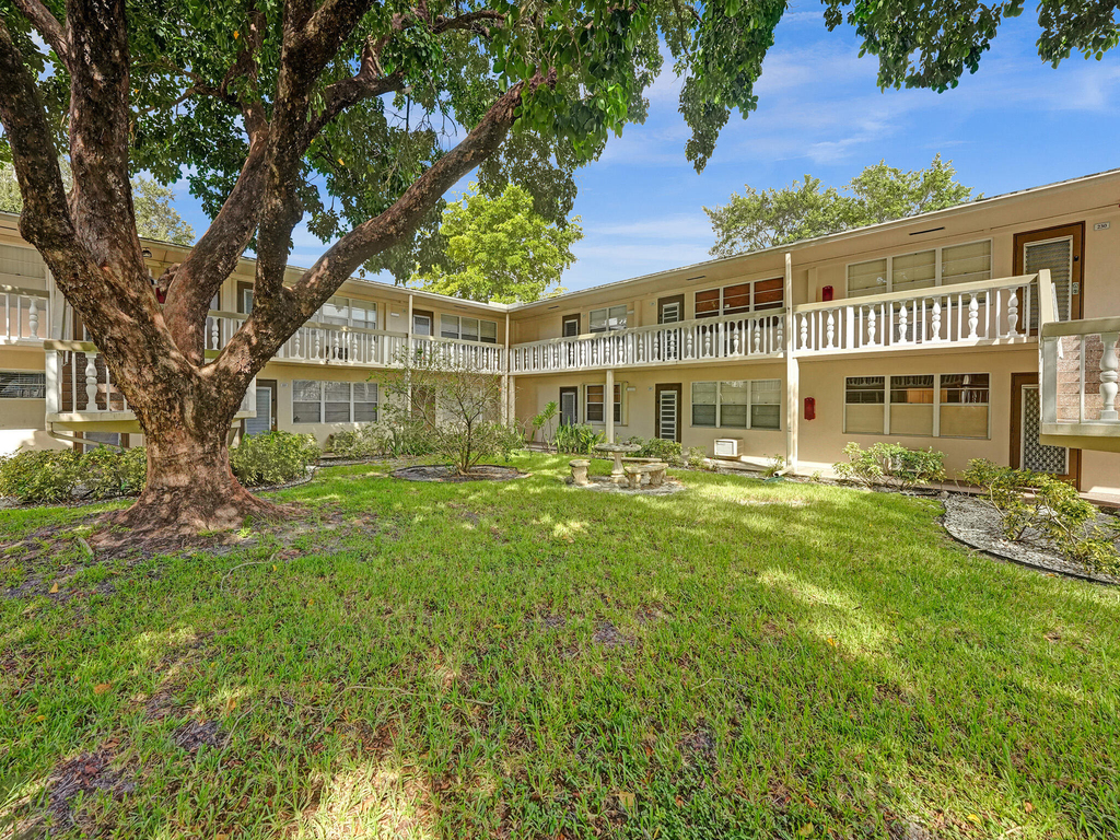 232 Farnham J - Photo 31