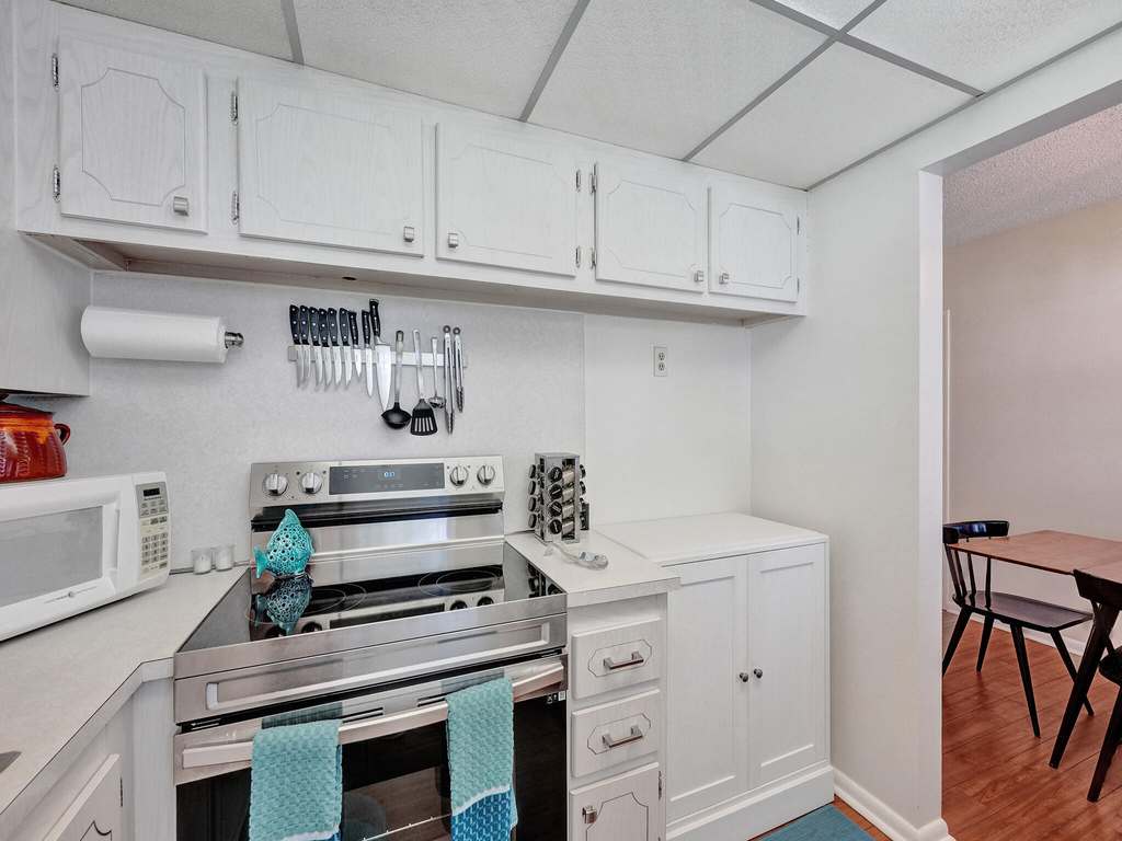232 Farnham J - Photo 23