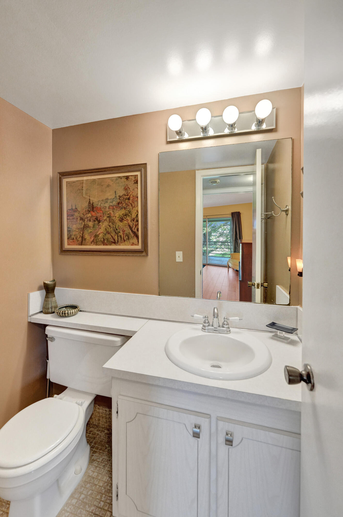 232 Farnham J - Photo 17