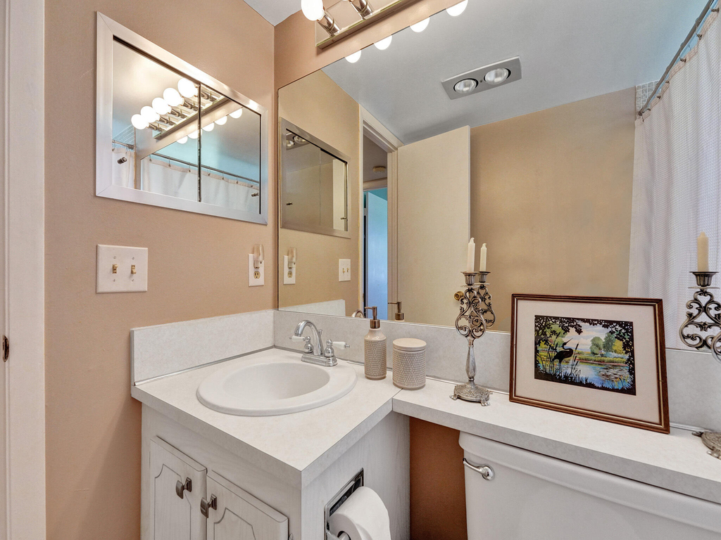 232 Farnham J - Photo 19