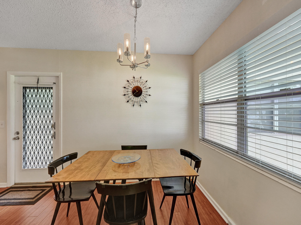 232 Farnham J - Photo 26