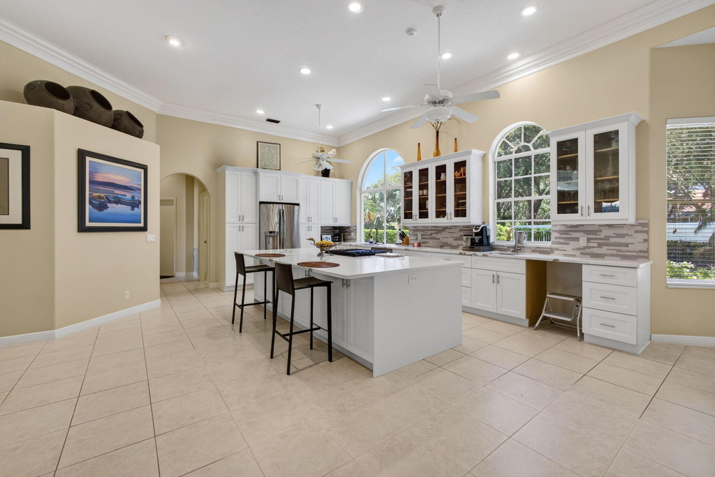 1048 Diamond Head Way - Photo 10