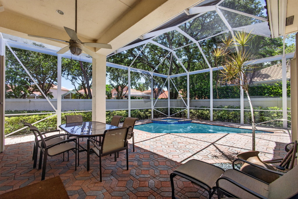 1048 Diamond Head Way - Photo 24