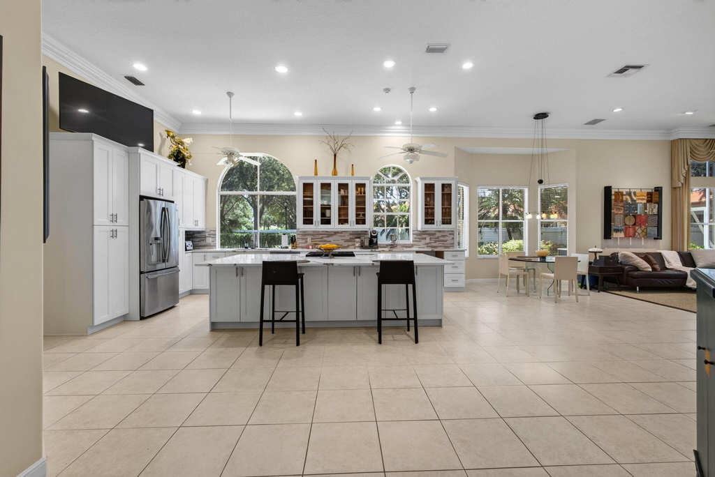 1048 Diamond Head Way - Photo 6