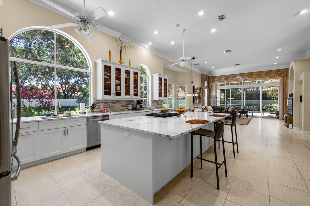 1048 Diamond Head Way - Photo 8
