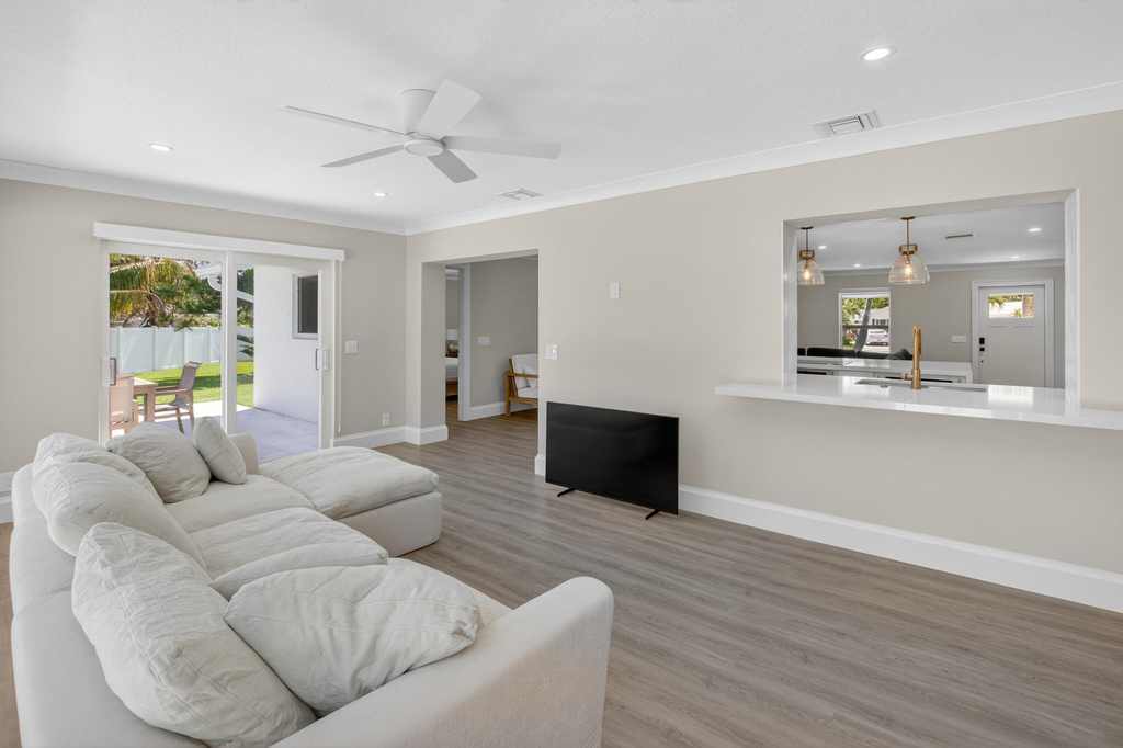 135 Se 28th Court - Photo 25