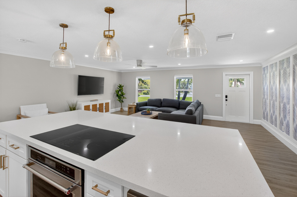 135 Se 28th Court - Photo 8