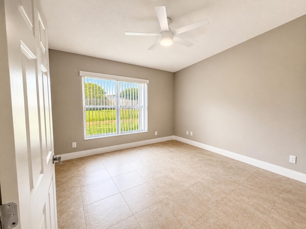 1220 Nw 15th Avenue - Photo 11