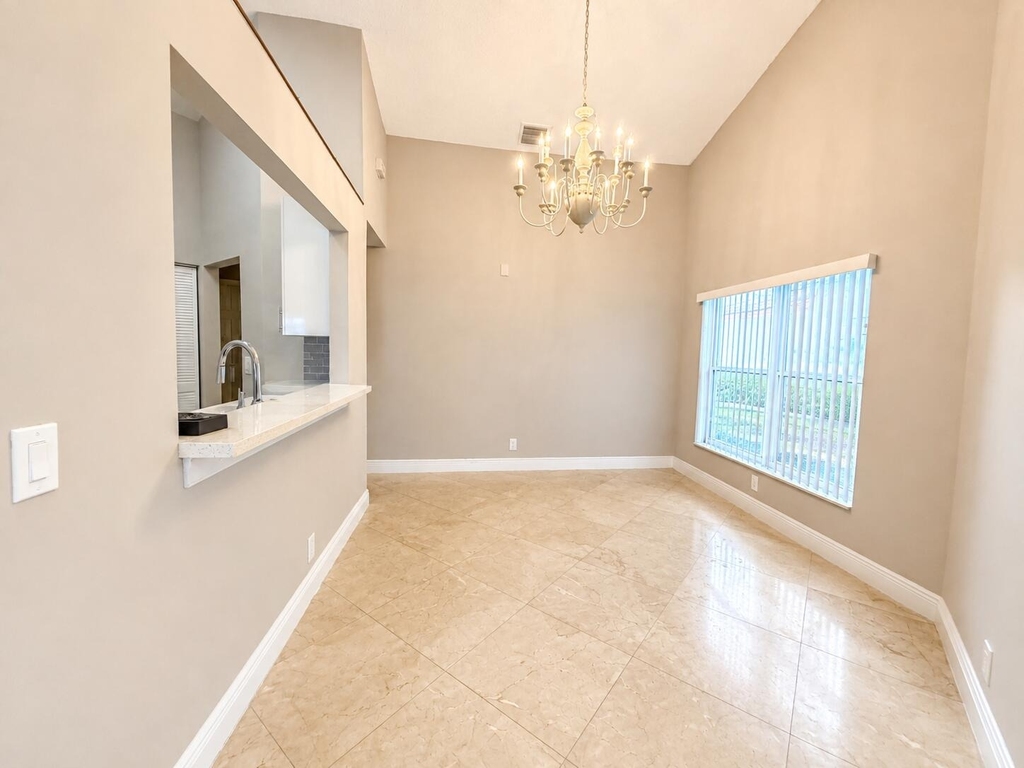 1220 Nw 15th Avenue - Photo 7