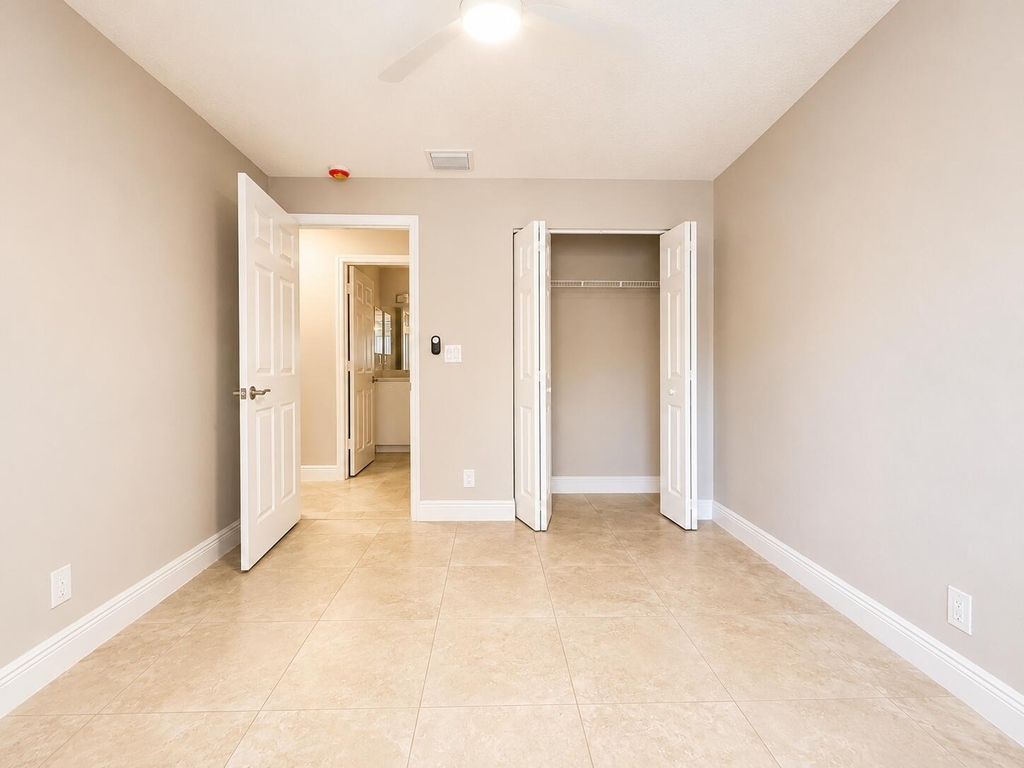 1220 Nw 15th Avenue - Photo 1