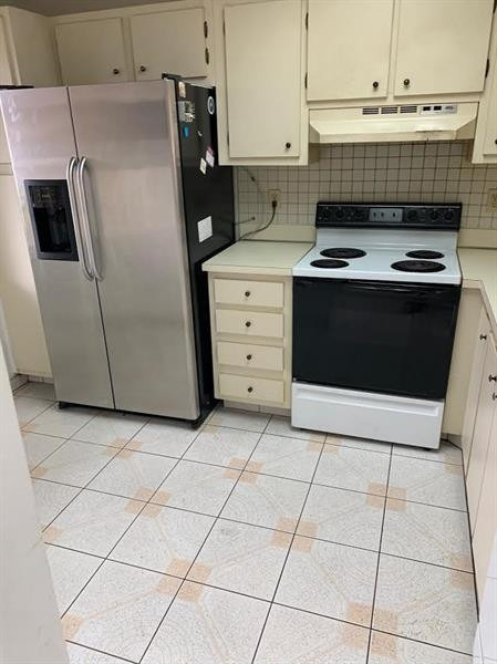 7840 Nw 50th Street - Photo 3