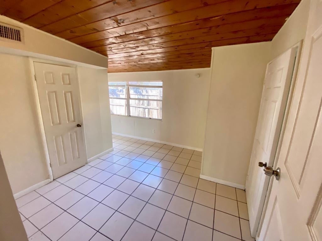 735 46th Street - Photo 6