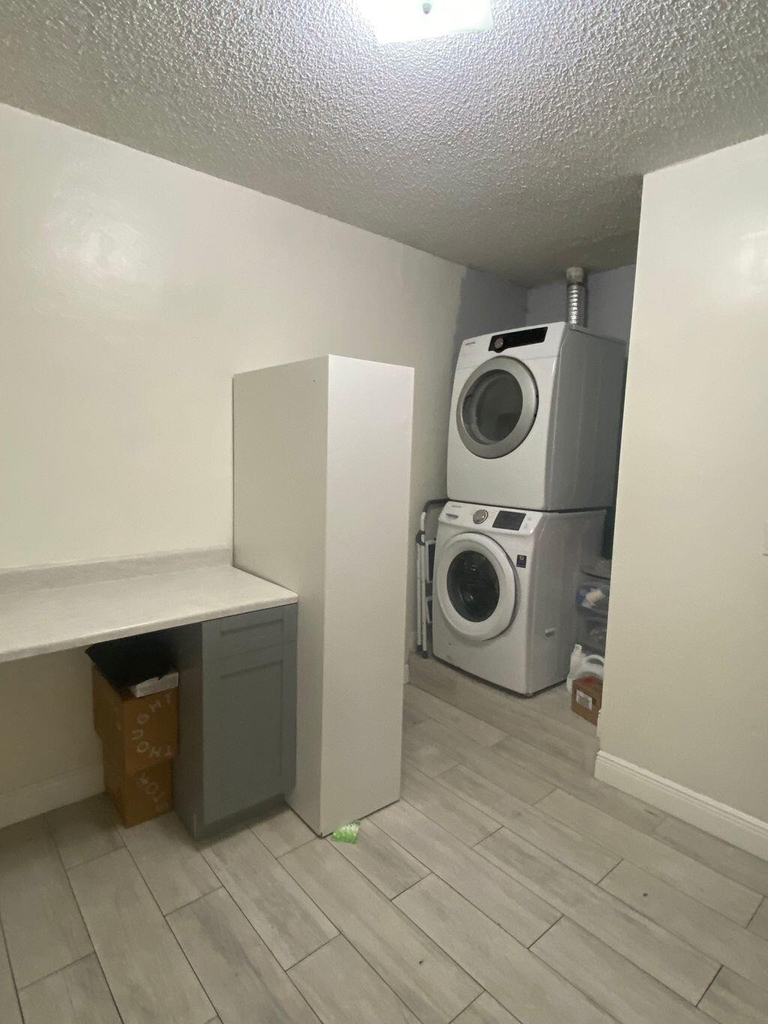 10473 Nw 3rd Street - Photo 4