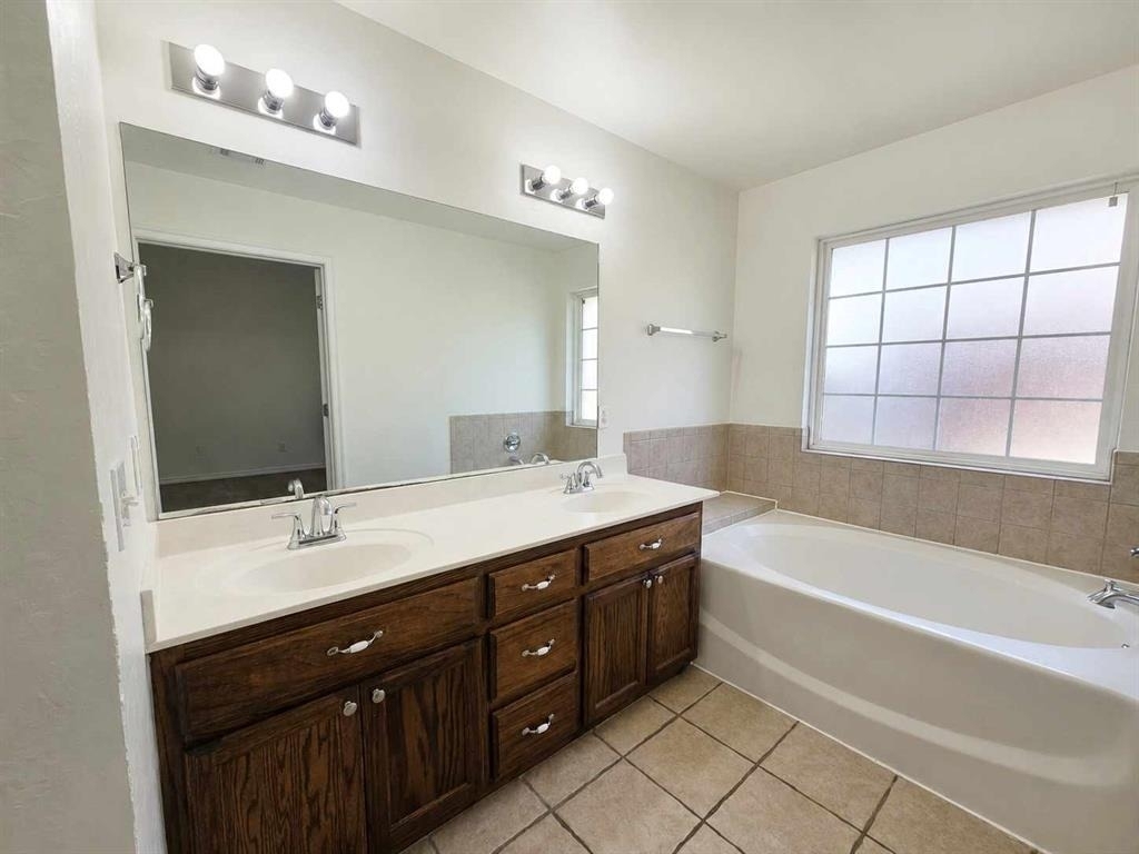 16001 Korie Drive - Photo 14