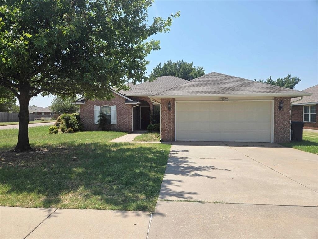 16001 Korie Drive - Photo 0